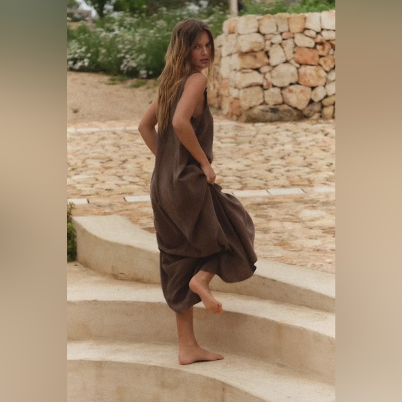 Zara FLOWY MIDI DRESS - Picture 5 of 8